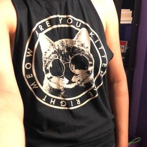 🌺 3/$20 Are You Kitten Me Right Meow? Muscle Tank